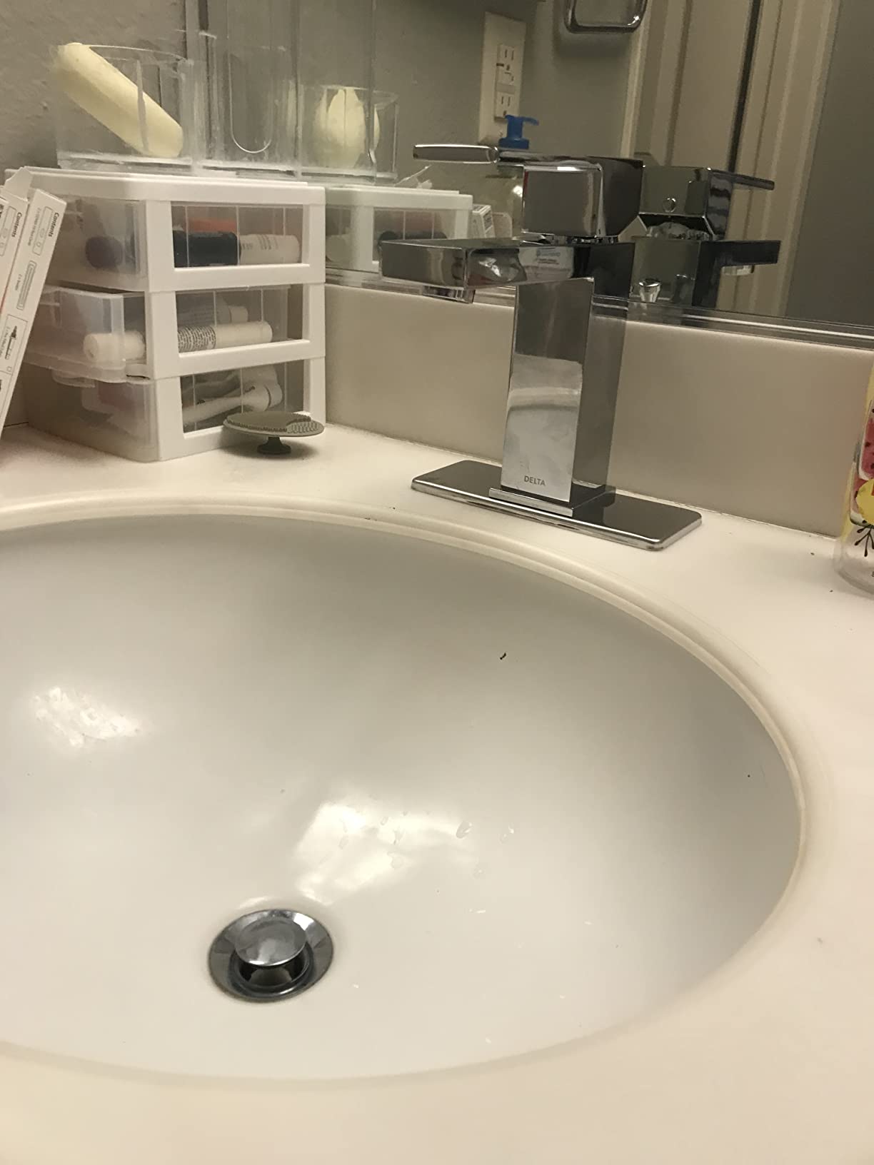 Delta Modern Brushed Nickel Bathroom Faucet 1 Hole, Single Hole Bathroom Sink Faucet for Vanity, Metal Push-Pop Drain Assembly, Stainless 567LF-SSPP customer photo 1