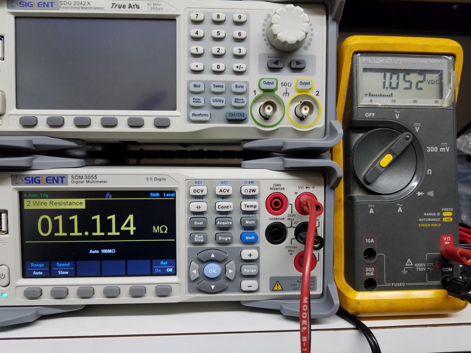 Siglent Technologies SDM3055 5.5 Digit Digital Multimeter, White/Grey customer photo 1