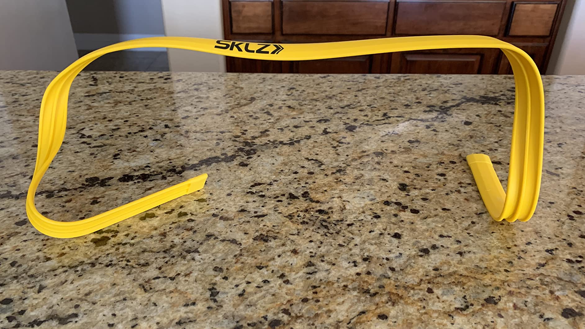SKLZ 6X Ultra Durable Agility Hurdles - for Athletes of All Skill Levels,6pk of 6-in Tall Hurdles,Bright Yellow Color,Made of Durable, Composite Materials,Easy to Set up & Transport,Comes w/Carry Bag customer photo 2