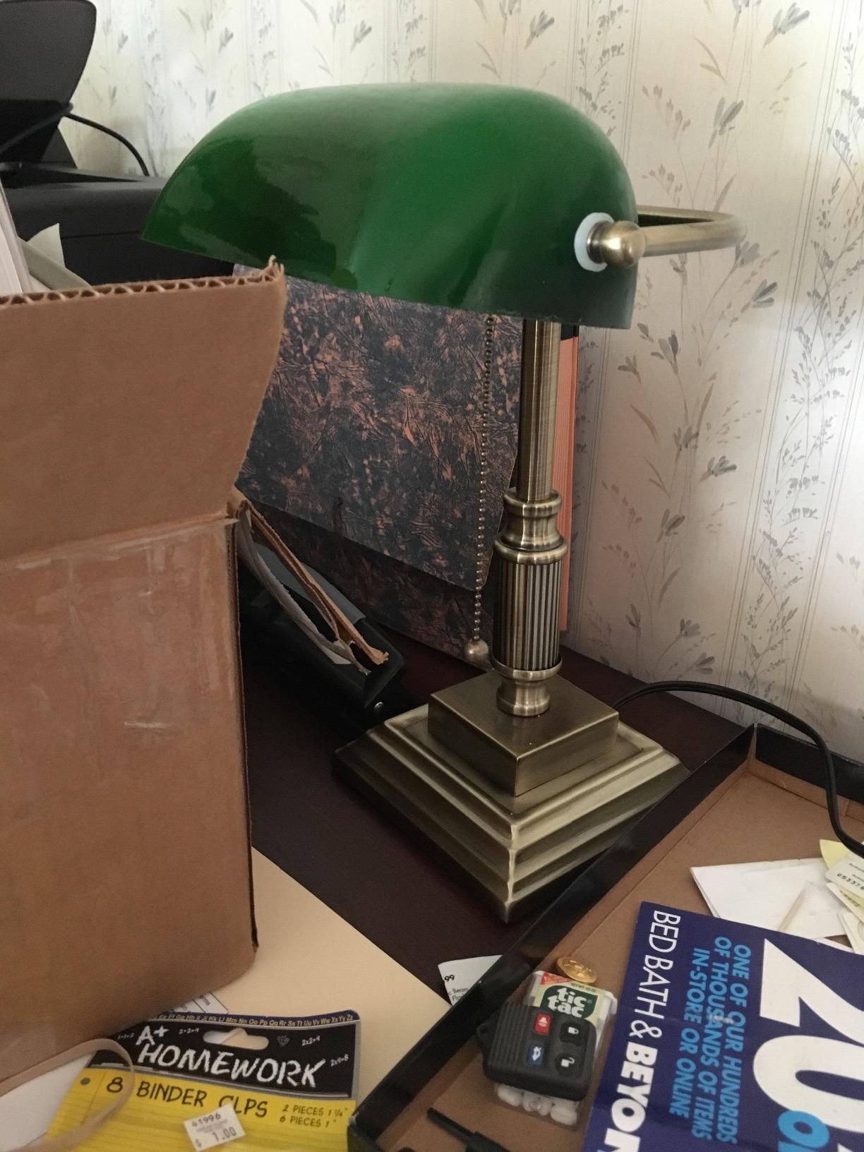 V-LIGHT Traditional Style CFL Banker's Desk Lamp with Green Glass Shade (VS688029AB) customer photo 2