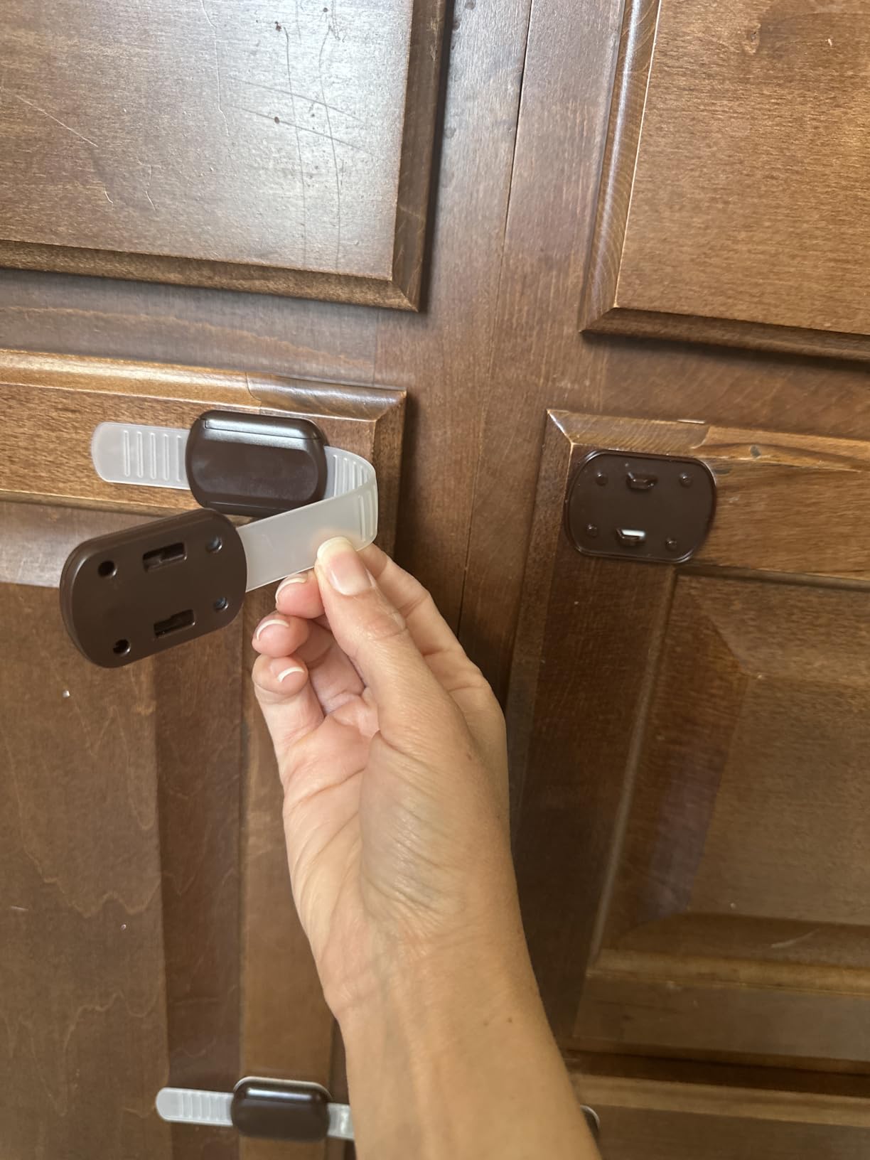 SKYLA HOMES Cabinet Strap Locks for Baby Proofing, 8 Pack, White customer photo 2