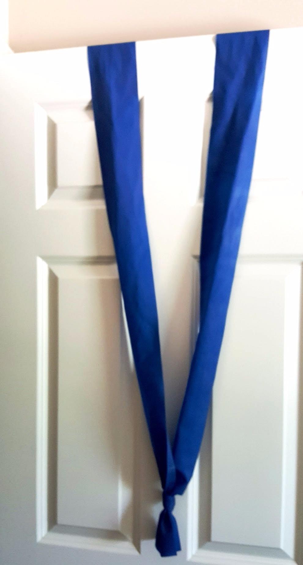 THERABAND Resistance Bands Set, Elastic Bands for Exercise & Physical Therapy, Strength Training for Upper & Lower Body Fitness customer photo 1