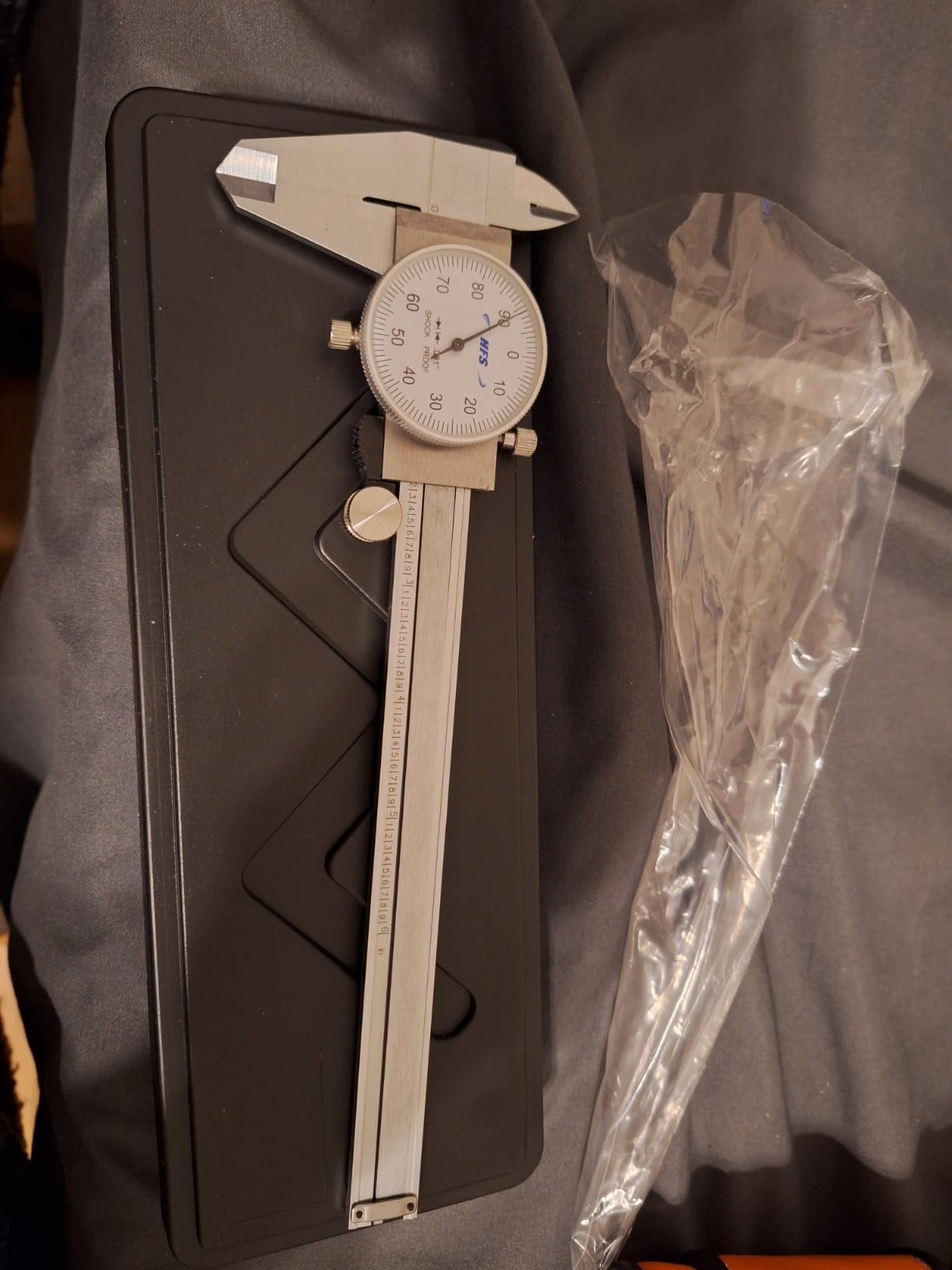 HFS 0-6 Inch Dial Caliper, ±0.001 Inch Accuracy, 4-Way Precision Measuring Tool for Inside, Outside, Depth and Step Measurements, Shockproof Design with Protective Storage Case customer photo 2