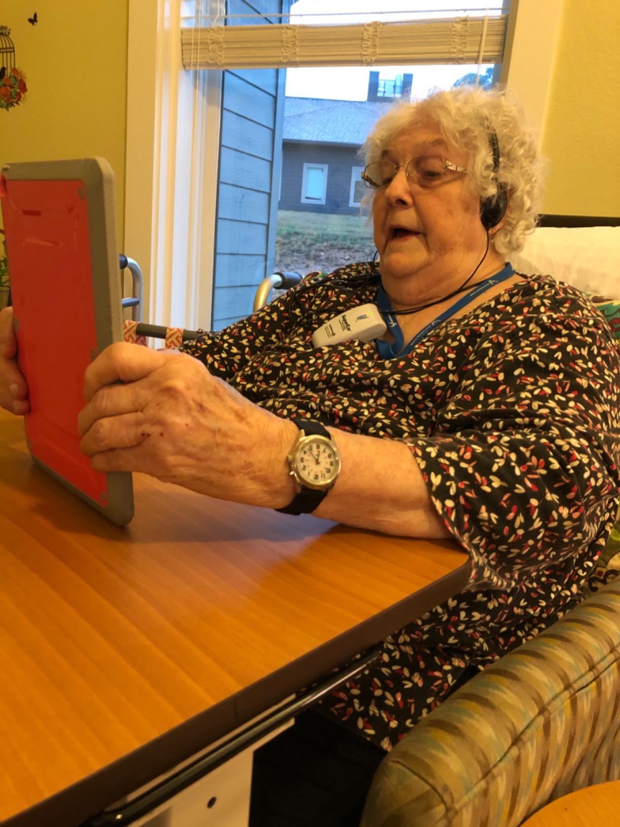 SuperEar SE9000HP Hearing Amplifier for Seniors, Personal Sound Amplifier customer photo 1