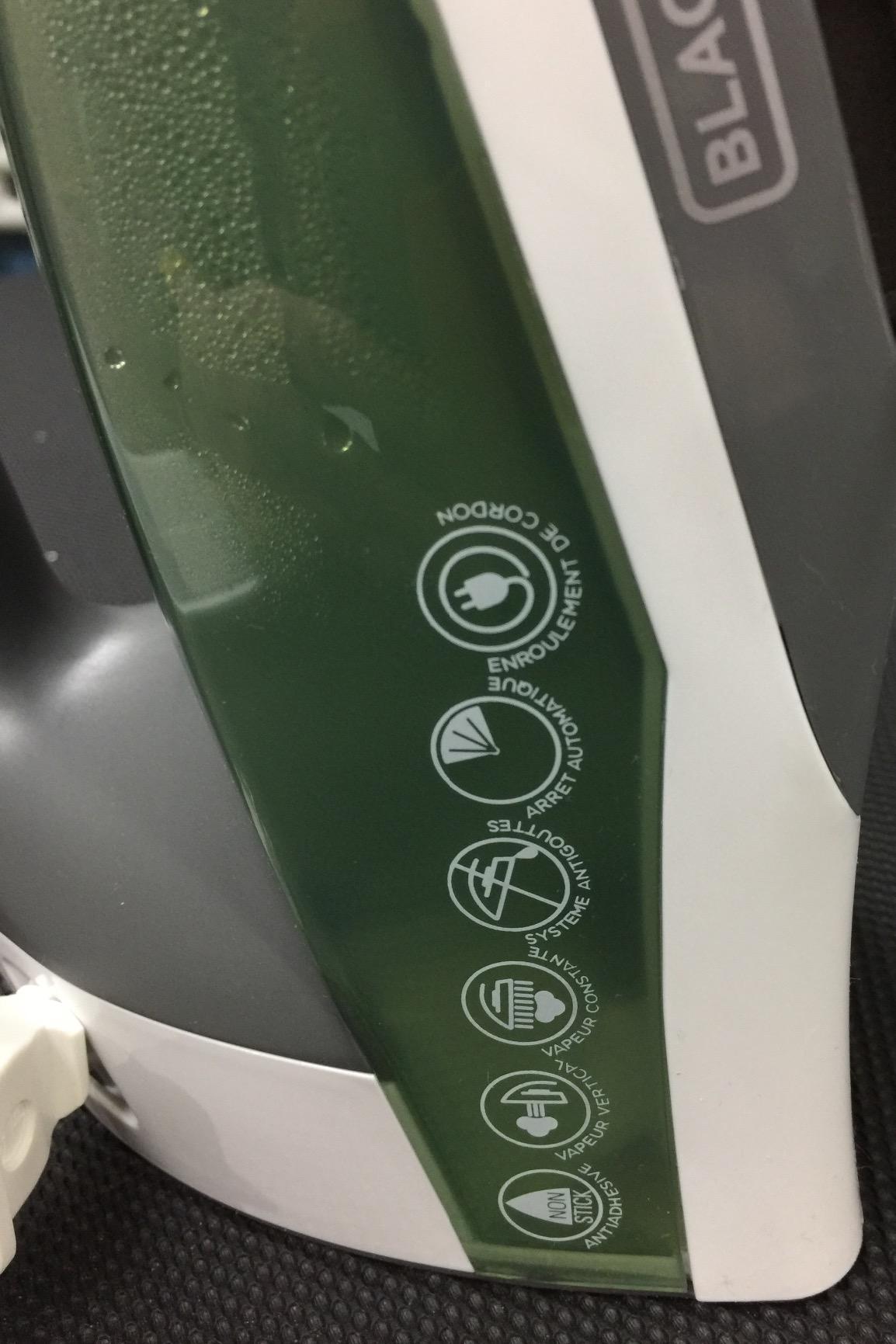 BLACK+DECKER Vitessa Advanced Steam Iron, ICR2020, Even Steam Nonstick Soleplate, Auto Shutoff, Tangle-Free Retractabel Cord, Green customer photo 1