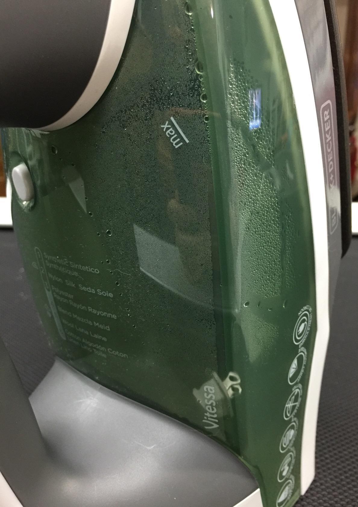 BLACK+DECKER Vitessa Advanced Steam Iron, ICR2020, Even Steam Nonstick Soleplate, Auto Shutoff, Tangle-Free Retractabel Cord, Green customer photo 2