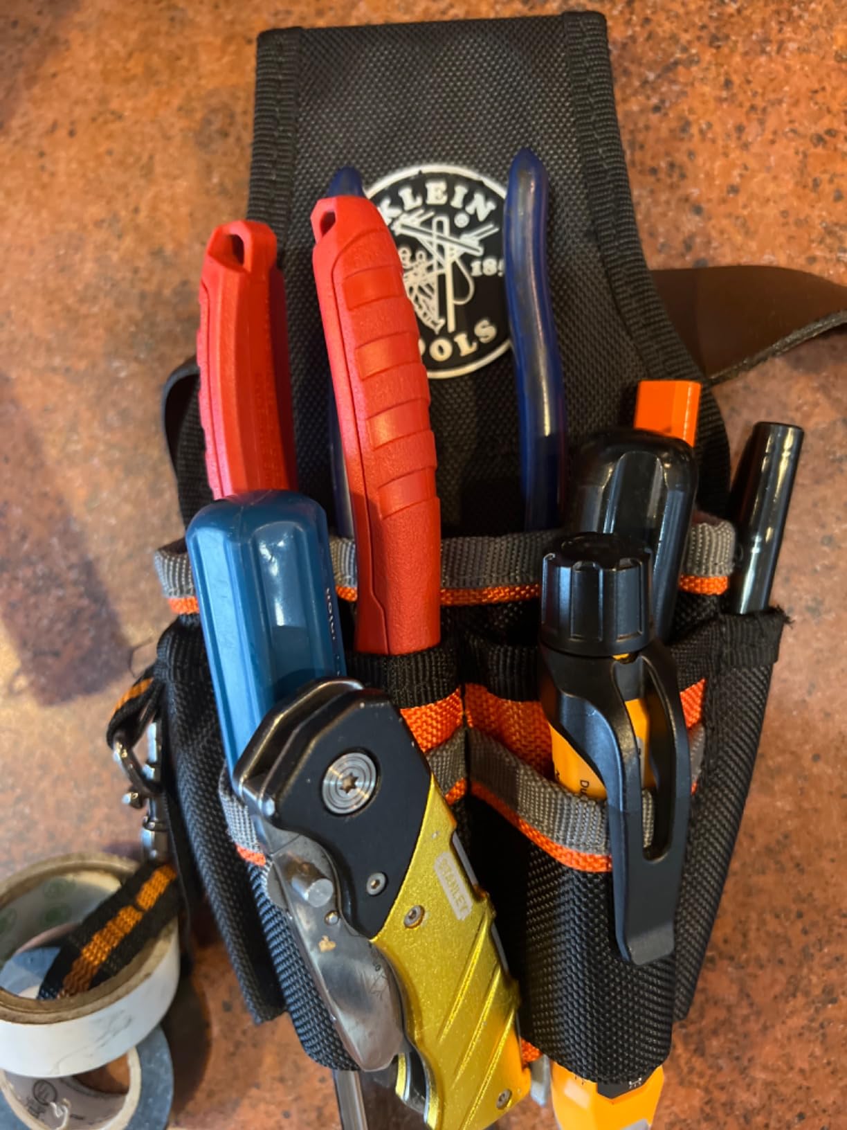 Klein Tools 5240 Tool Pouch, Tradesman Pro Maintenance Tool Pouch with 9 Pockets, Tape Thong, 2-Inch Tunnel Loop, Great Electrician Holster customer photo 1