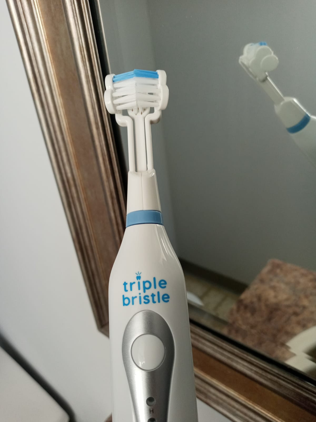 Triple Bristle Original Sonic Toothbrush | Rechargeable 31,000 VPM Tooth Brush | Patented 3 Head Design | Angled Bristles Clean Each Tooth | Dentist Created & Approved Original customer photo 2