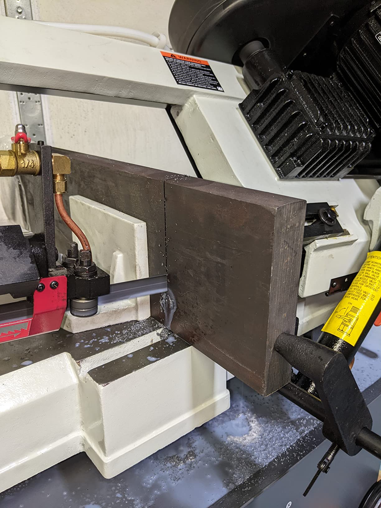 KAKA INDUSTRIAL BS-912B Metal Cutting Band Saw, 9 in Round, 7 x 12 in Rectangular, Hydraulic Downfeed with Four Blade Speeds customer photo 1