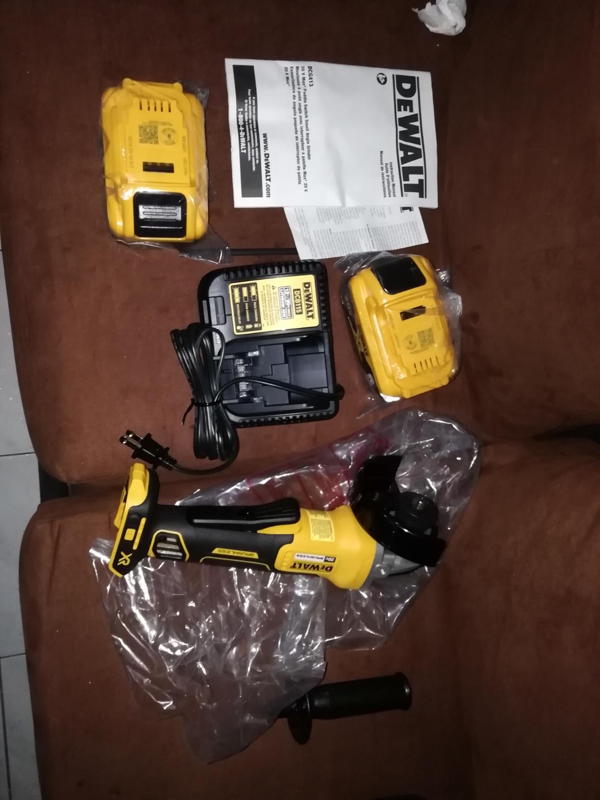 DEWALT 20V MAX XR Cordless Brushless 4.5 in. Paddle Switch Small Angle Grinder with (2) 20V 6.0Ah Batteries DCG413R2 customer photo 1