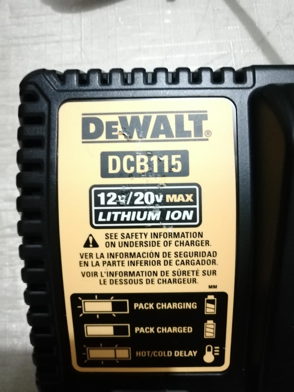 DEWALT 20V MAX XR Cordless Brushless 4.5 in. Paddle Switch Small Angle Grinder with (2) 20V 6.0Ah Batteries DCG413R2 customer photo 2
