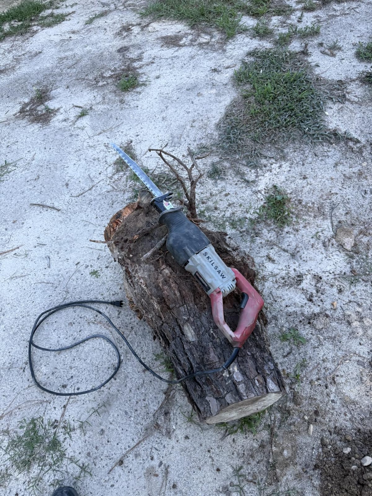 SKIL 13 Amp Corded Reciprocating Saw with Buzzkill Technology - SPT44A-00 customer photo 2