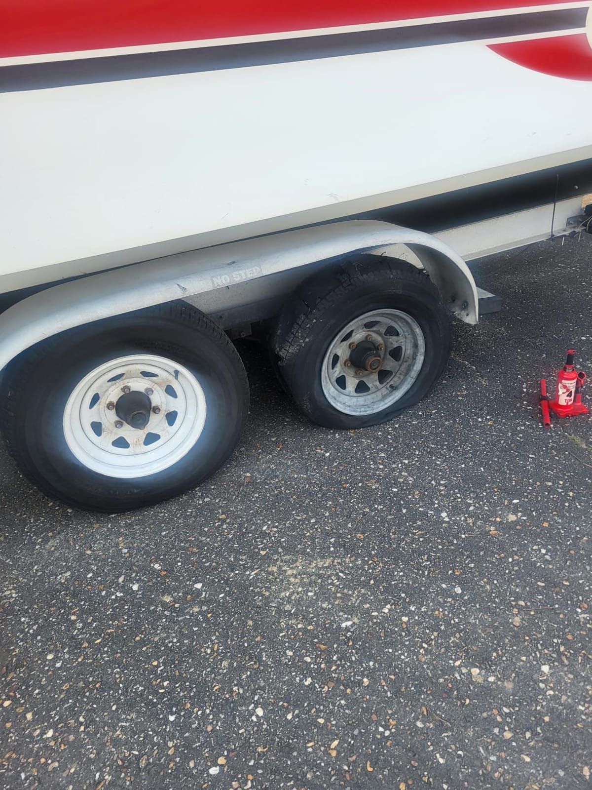 FREE COUNTRY Trailer Tire ST225/75R15 Radial 10PR LR E 117N w/Scuff Guard customer photo 1