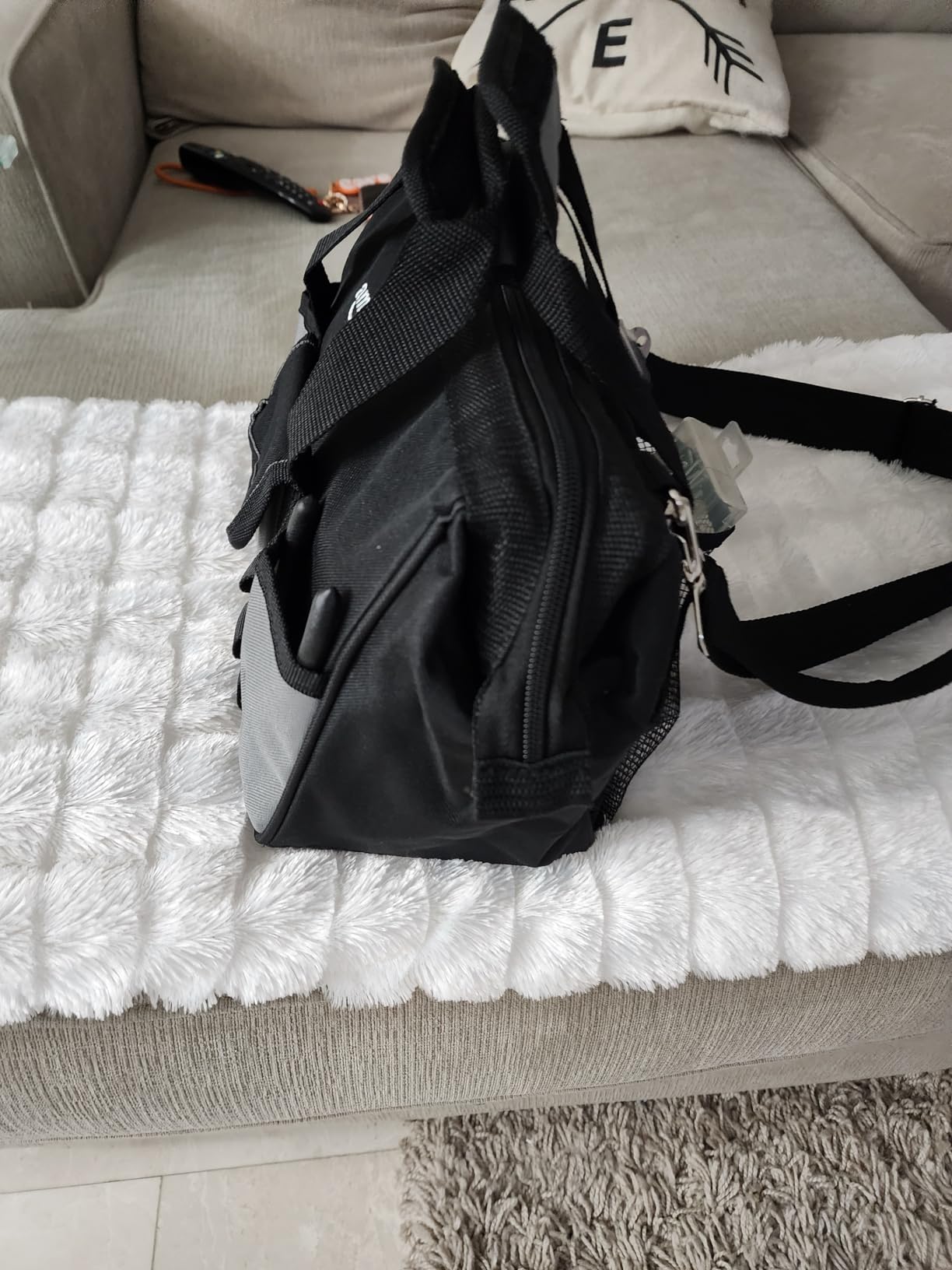 Amazon Basics Durable Wear-Resistant Tool Storage Bag with Adjustable Shoulder Strap, Portable Tool Organizer, 16 Pockets, 12 in, Black & Gray customer photo 1