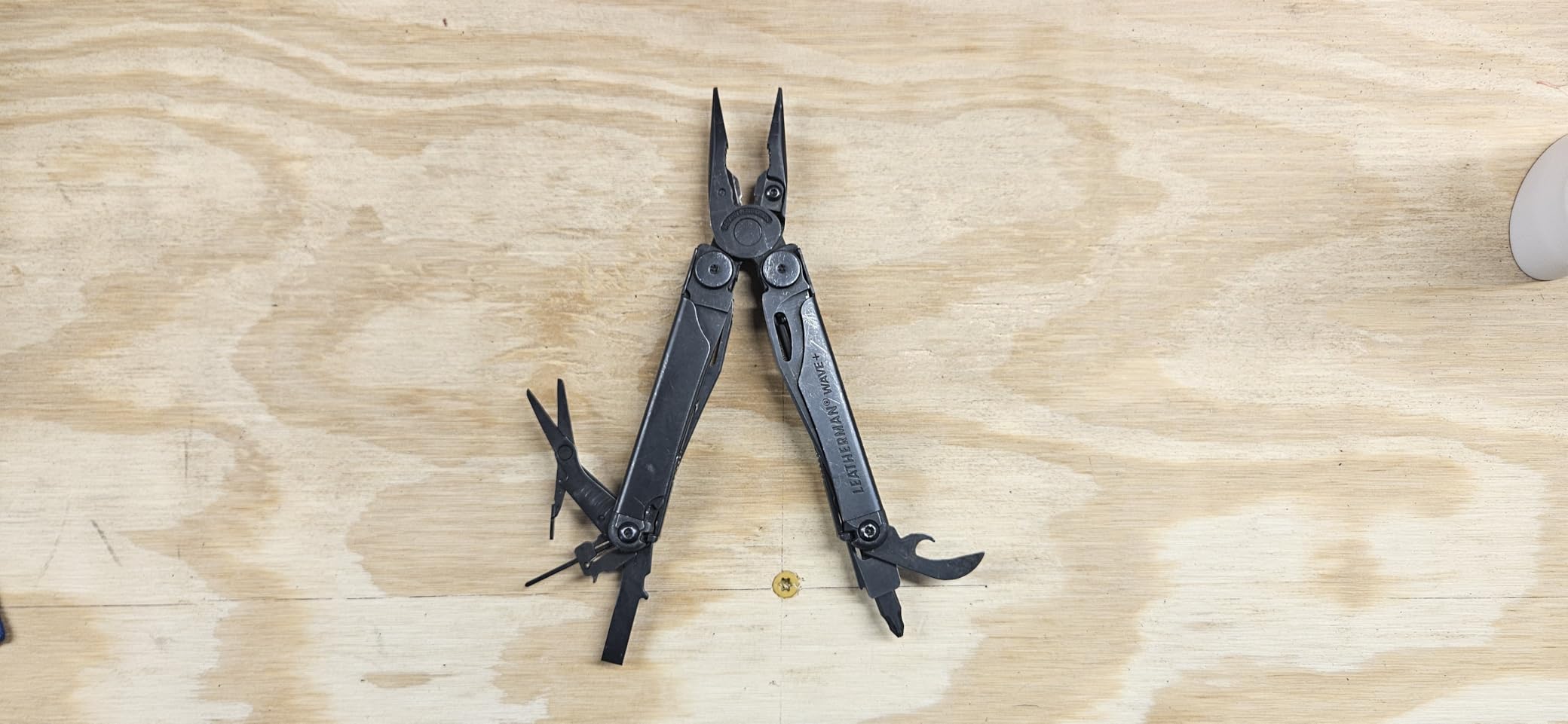 LEATHERMAN Wave Plus 18-in-1 Multi-Tool, DIY and Outdoors, Black customer photo 1
