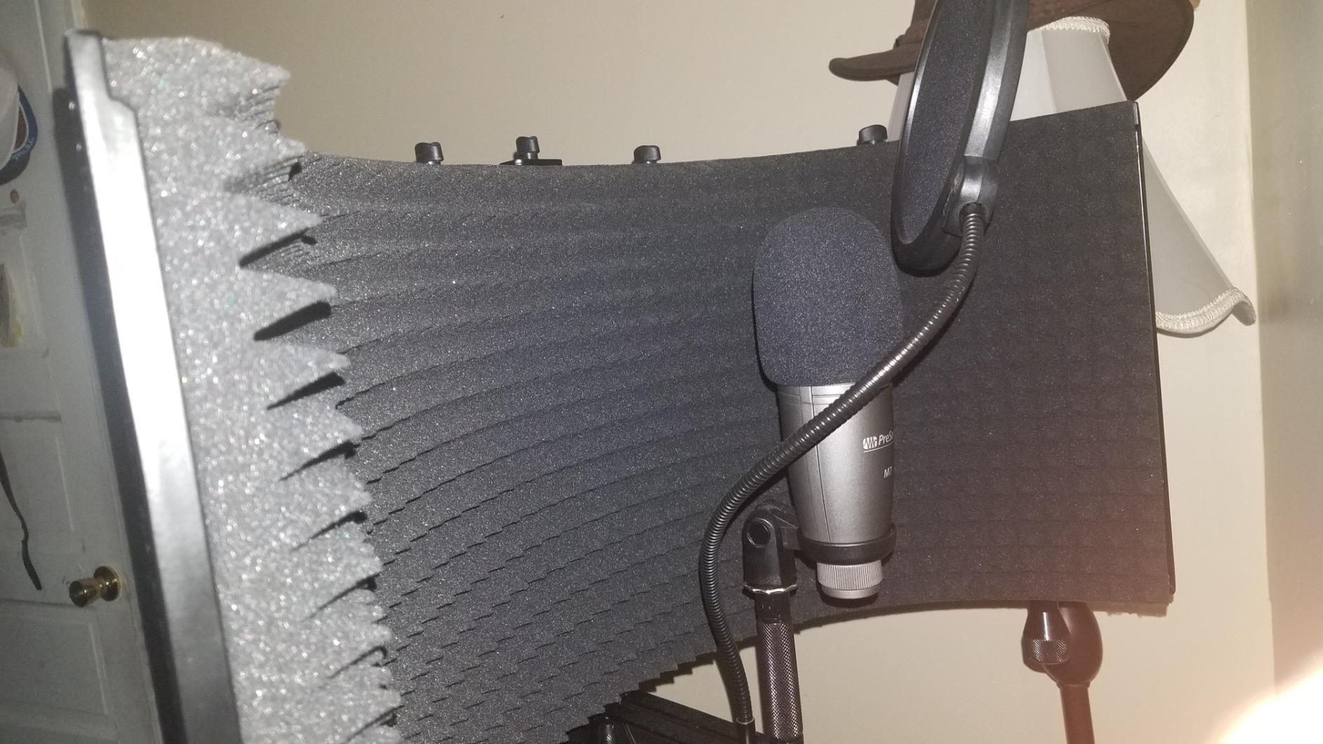 Rockville ROCKSHIELD 3 Studio Mic Isolation Shield Bundle with RVES05 Stand customer photo 1