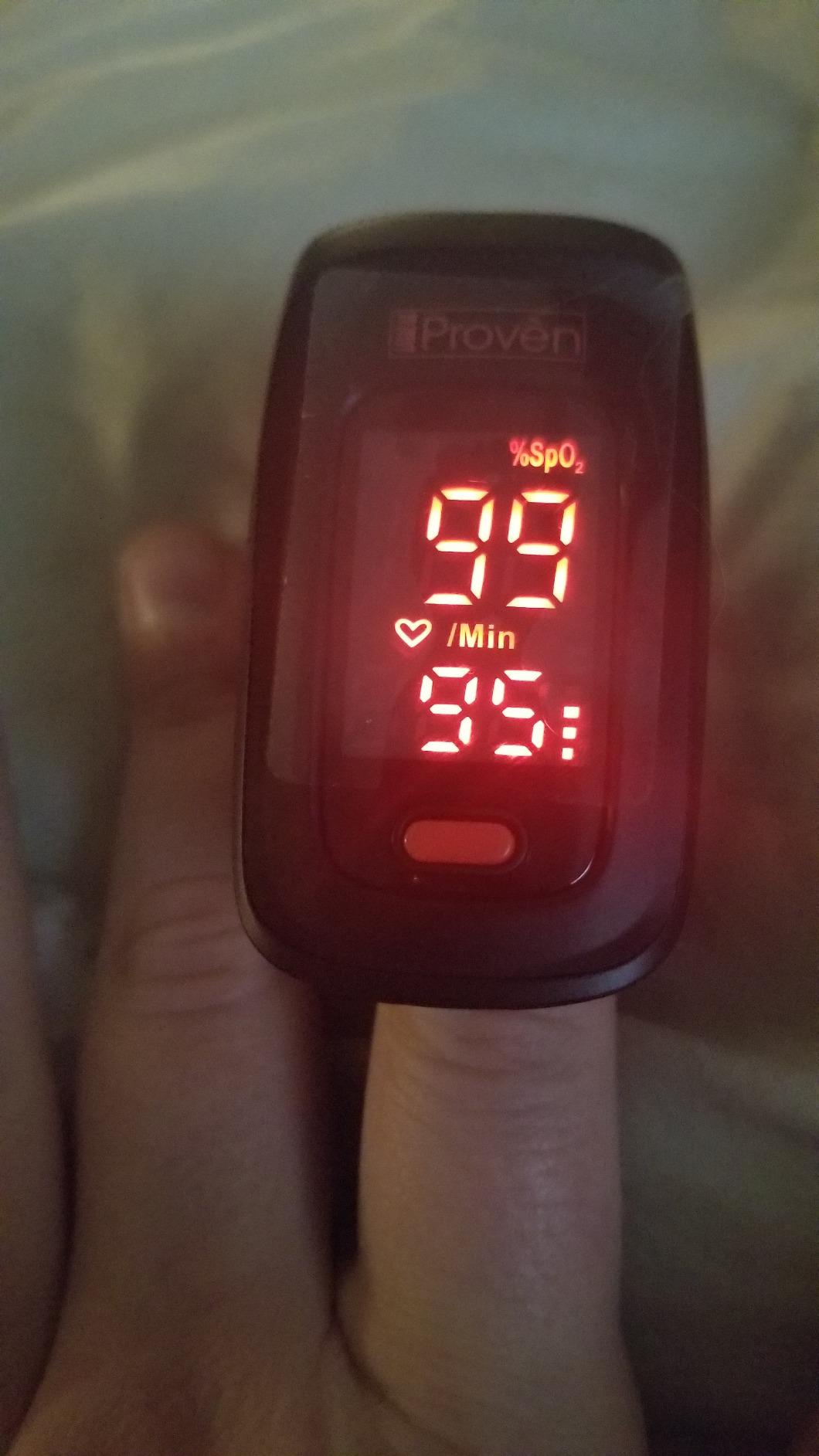 iProven Pulse Oximeter Fingertip for Oxygen Saturation & Respiratory Rate | Pulse Rate and Blood Oxygen Saturation Monitor, Finger Oximeter O2 Monitor, Batteries, Case & Lanyard Included customer photo 1