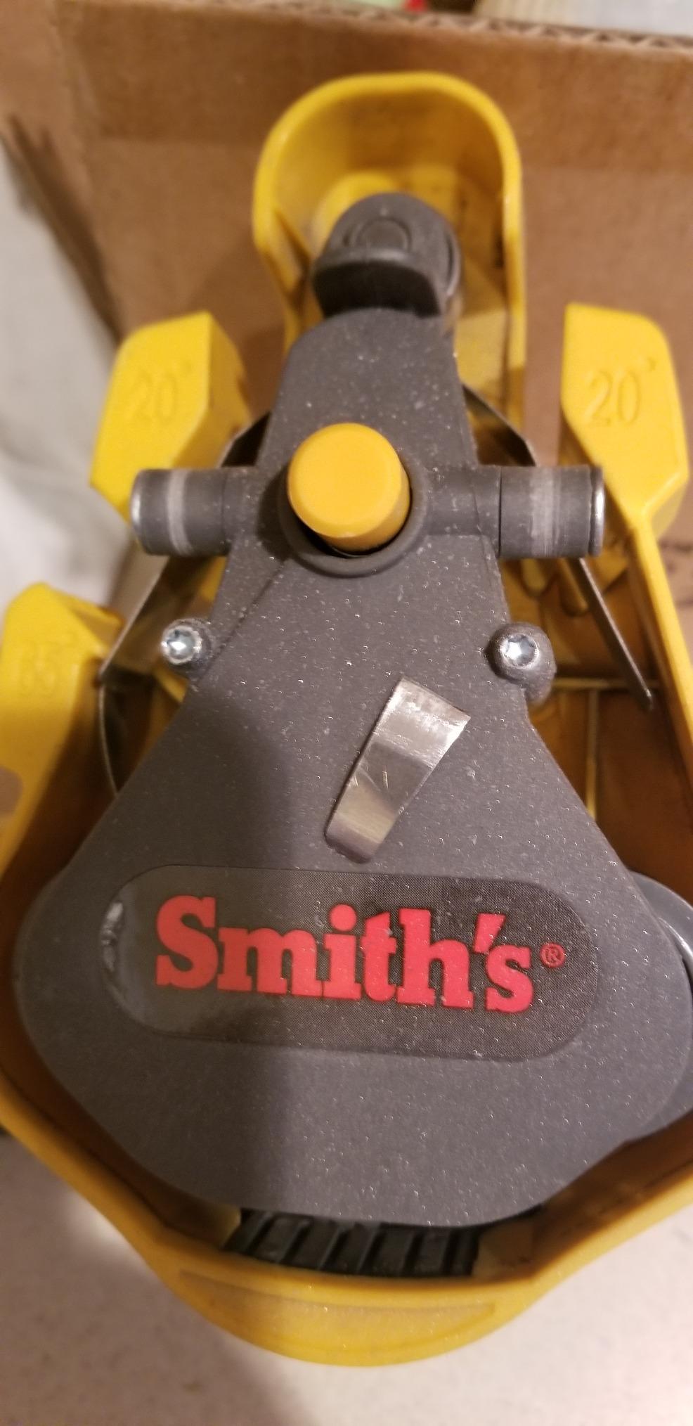 Smith’s 50933 Knife & Scissor Electric Belt Sharpener – Fine, Medium, & Coarse Belts – Straight Edge Blades – Handheld Sharpening – Workshop & Tool Sharpener customer photo 2