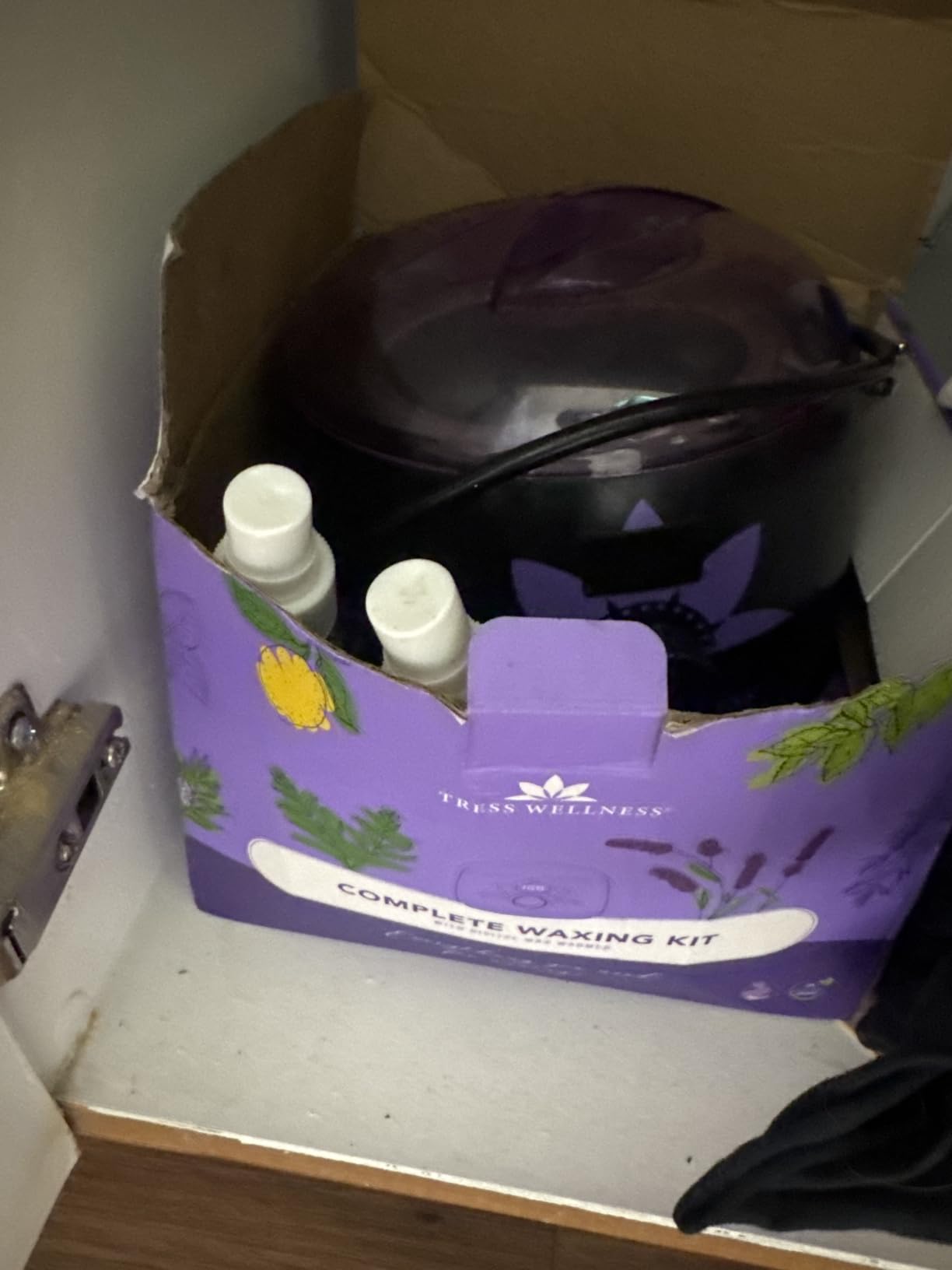 Tress Wellness Award Winning Waxing Kit for Sensitive Skin, Safe for Face & Skin, Easy to Use, At-Home Kit for Face, Bikini, Brazilian & Full Body - Digital Display, Black Purple Flower customer photo 2