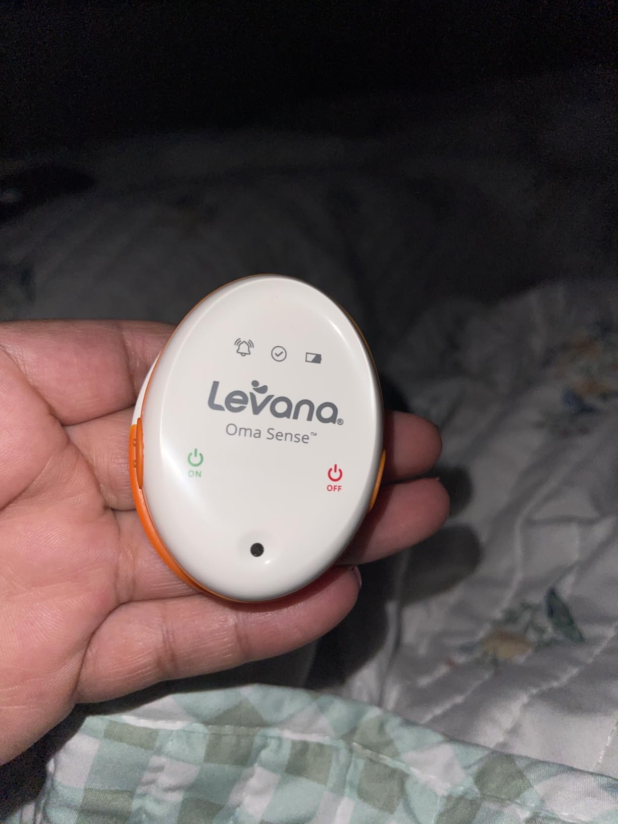 Levana Oma Sense Portable Baby Breathing Movement Monitor with Vibrations and Audible Alerts Designed to Stimulate Baby and Alert Parents customer photo 2