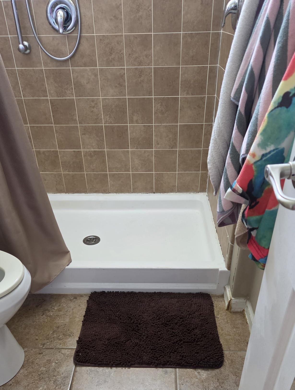 GORILLA GRIP Bath Rug Mat for Bathroom, Absorbent Chenille, 24x17 Gray customer photo 1