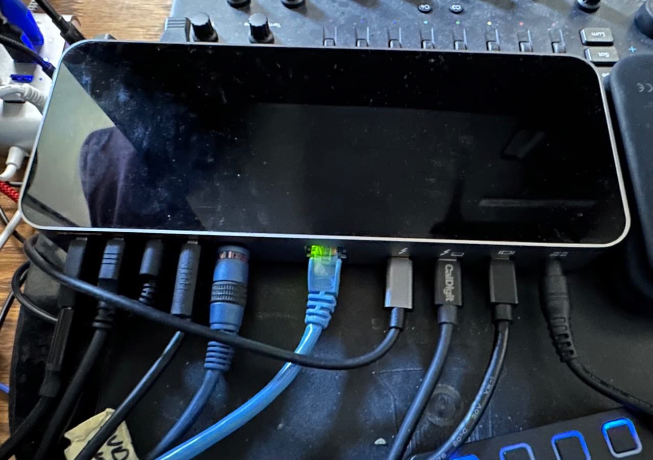 OWC 14-Port Thunderbolt Dock Thunderbolt 40Gb/s Connectivity Solution customer photo 1