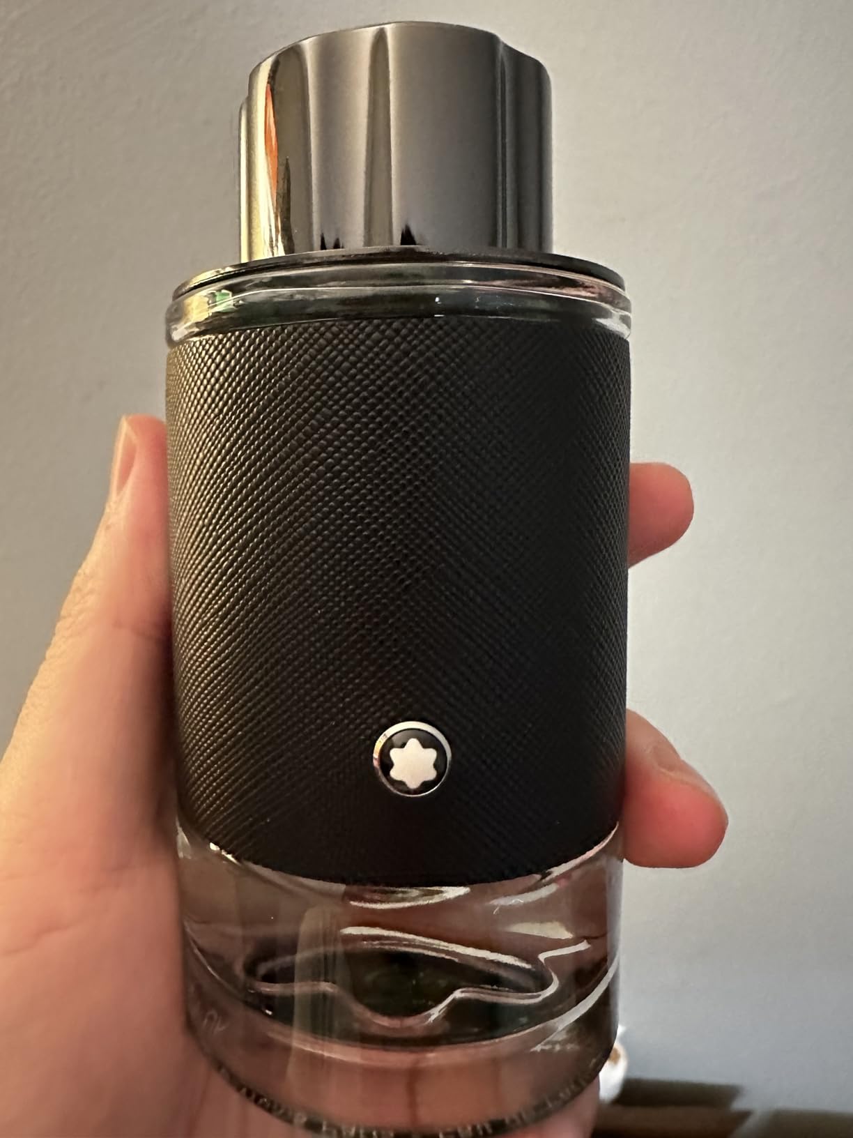 MONTBLANC - Explorer Eau de Parfum - Men's Fragrance - Woody Leathery Aromatic - With notes of Bergamot, Vetiver & Patchouli customer photo 2