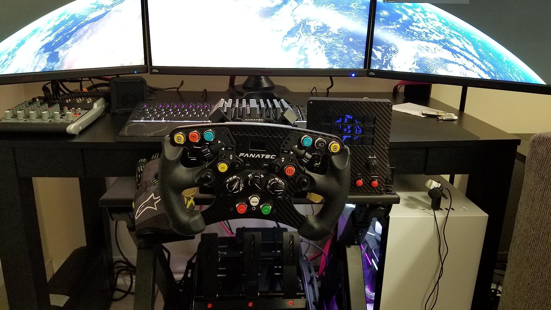 Next Level Racing GTTrack Simulator Cockpit (NLR-S009) customer photo 2