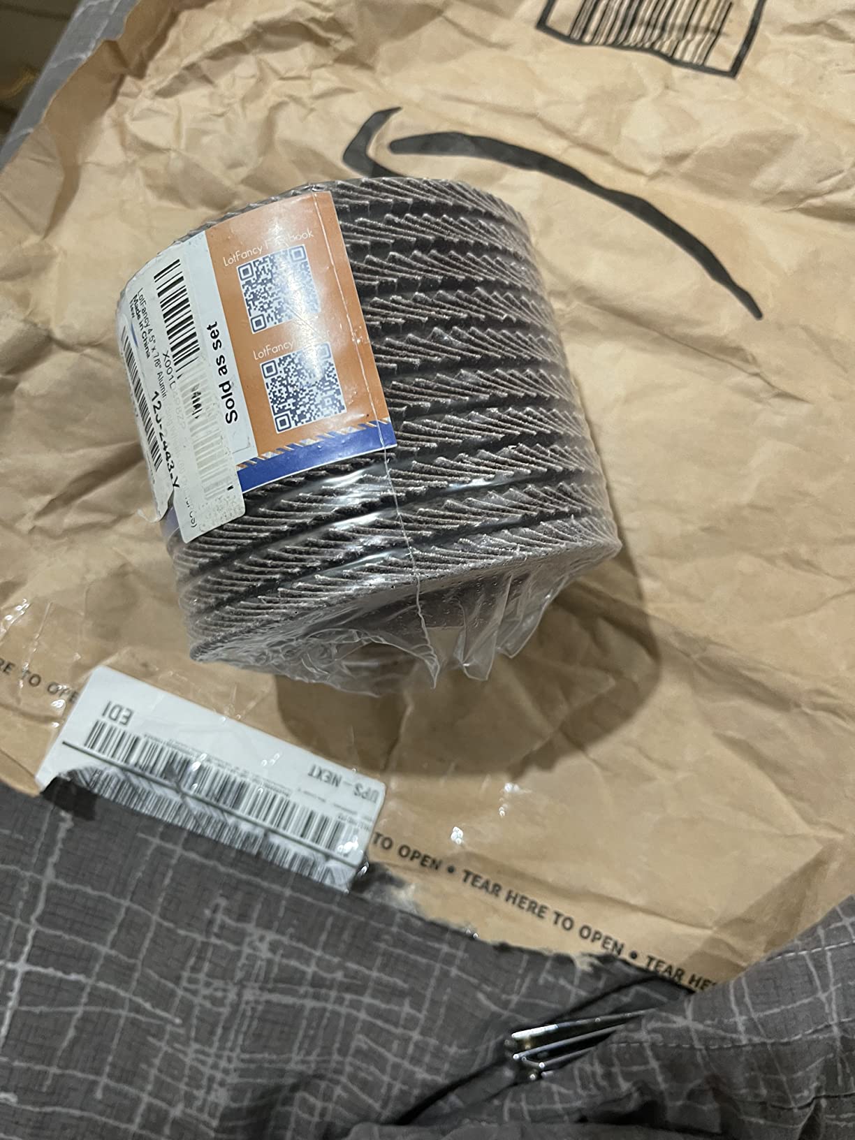 LotFancy 20PCS Flap Discs 4 1/2 for Angle Grinder, 40 60 80 120 Grit Sanding Disc, 4.5 x 7/8 Inch Grinding Wheels Welding Tools, Aluminum Oxide Abrasive, Type 27 customer photo 1
