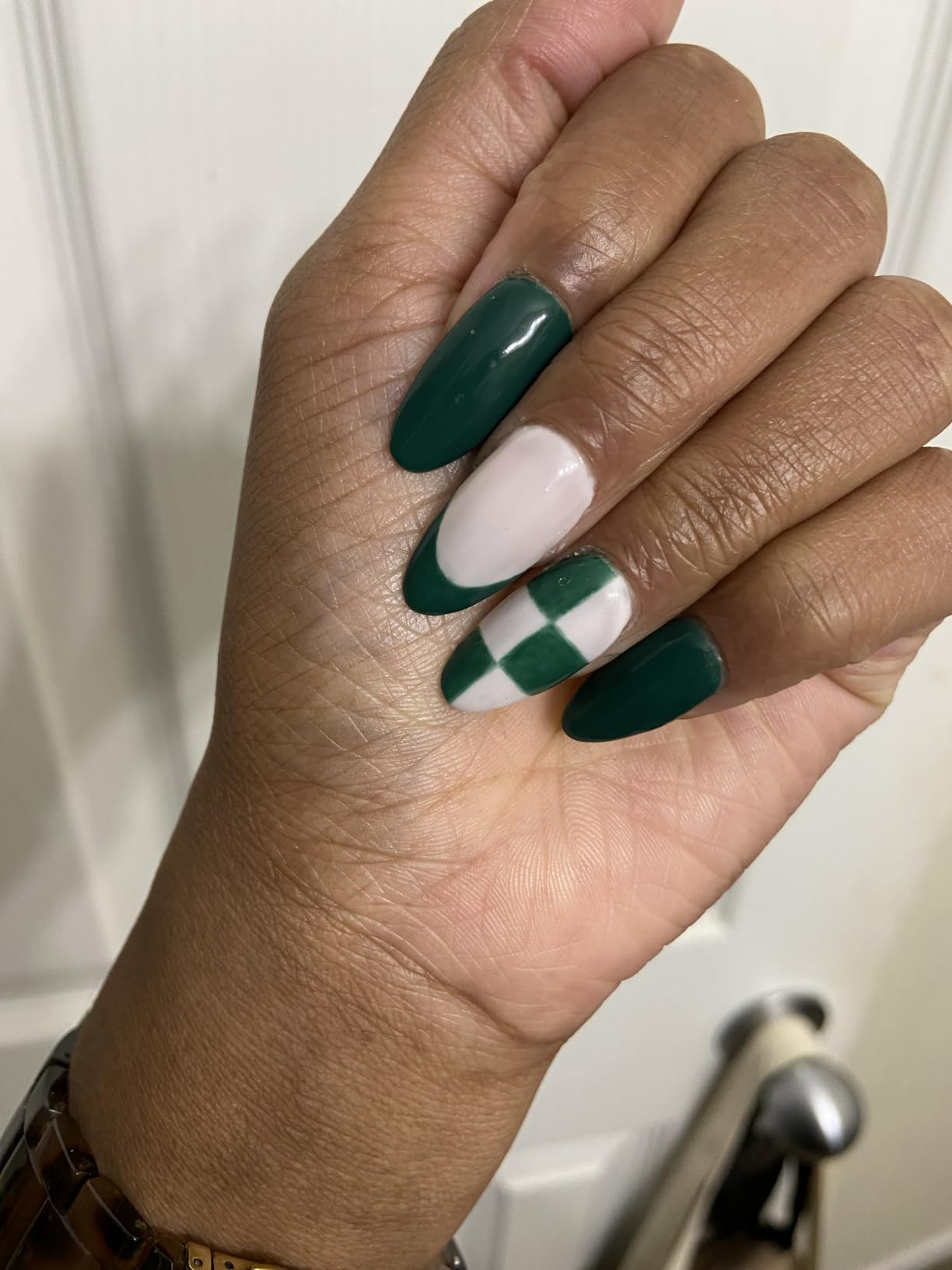 Beurer MP64 Nail Drill Kit, Cordless Electric Nail File with 10 Attachments and LED Light, Electric Manicure Set with Adjustable Speed, E-File for Manicure and Pedicure, with Storage Case customer photo 2