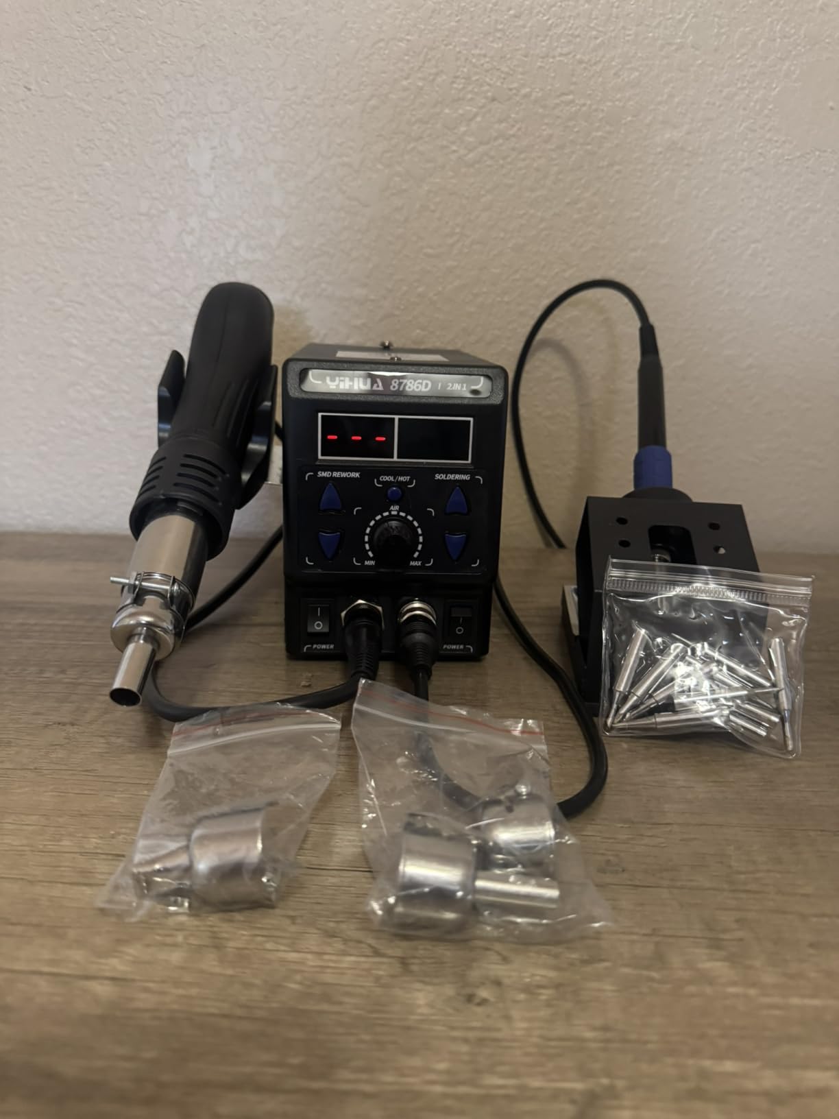 YIHUA 8786D I 2 in 1 Hot Air Rework and Soldering Iron Station with 10 Solder Iron Tips, 4 Hot Air Nozzles, °F /°C, Cool/Hot Air Conversion and Sleep Function customer photo 2