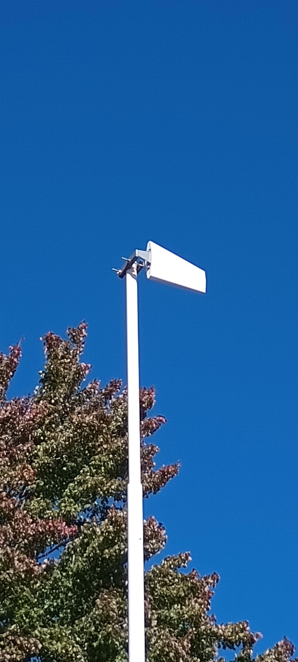 weBoost Home MultiRoom - ll Signal Booster - Enhances Phone Signal, Improved Connectivity for Stronger Cell Coverage for All U.S. Carriers - Verizon, AT&T, T-Mobile & More | Made in The U.S. customer photo 1