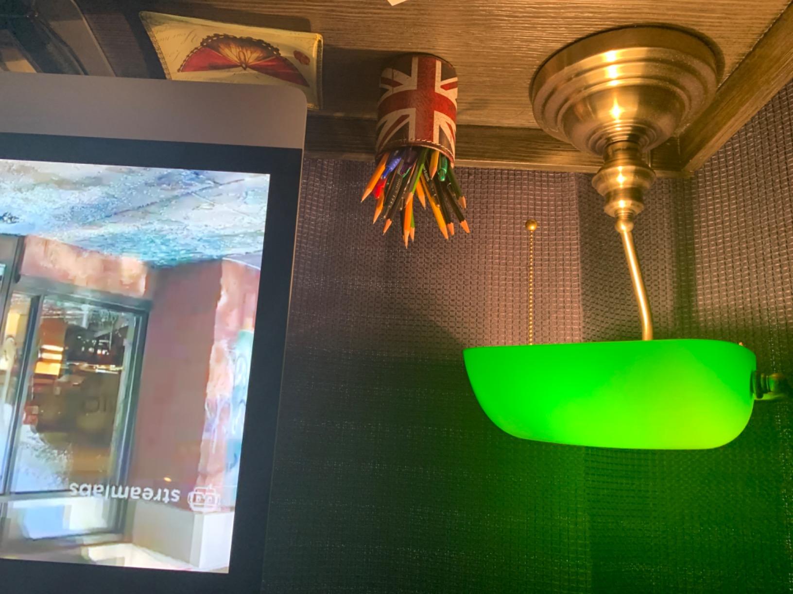 Glass Bankers Desk Lamp with Pull Chain Switch Plug in Fixture (Green) customer photo 2
