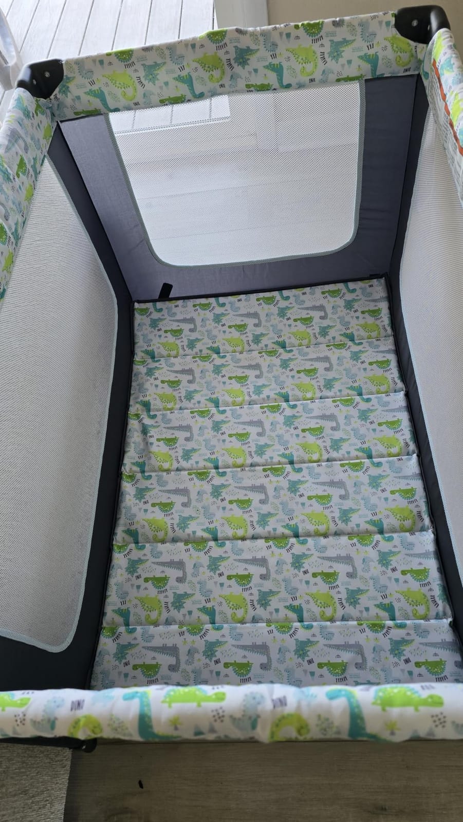 Dream On Me Zodiak Portable Playard, Compact for Travel, Carry Bag, Black customer photo 2