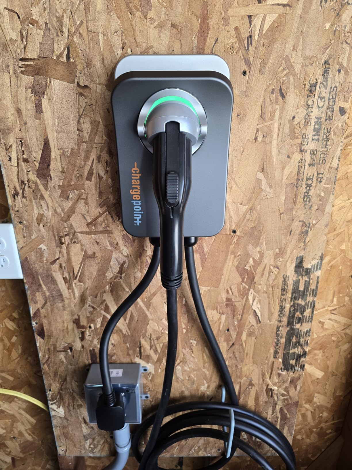 ChargePoint HomeFlex Level 2 EV Charger J1772 - NEMA 14-50 Plug customer photo 2