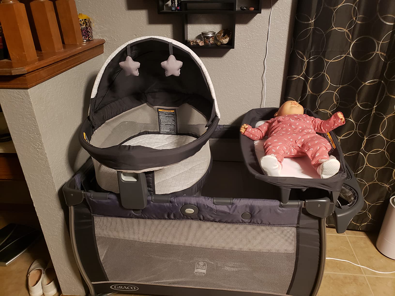 Graco® Pack ’n Play Travel Dome Playard, Portable Bassinet with UV Canopy, Full‑Size Infant Bassinet, Diaper Changer customer photo 1