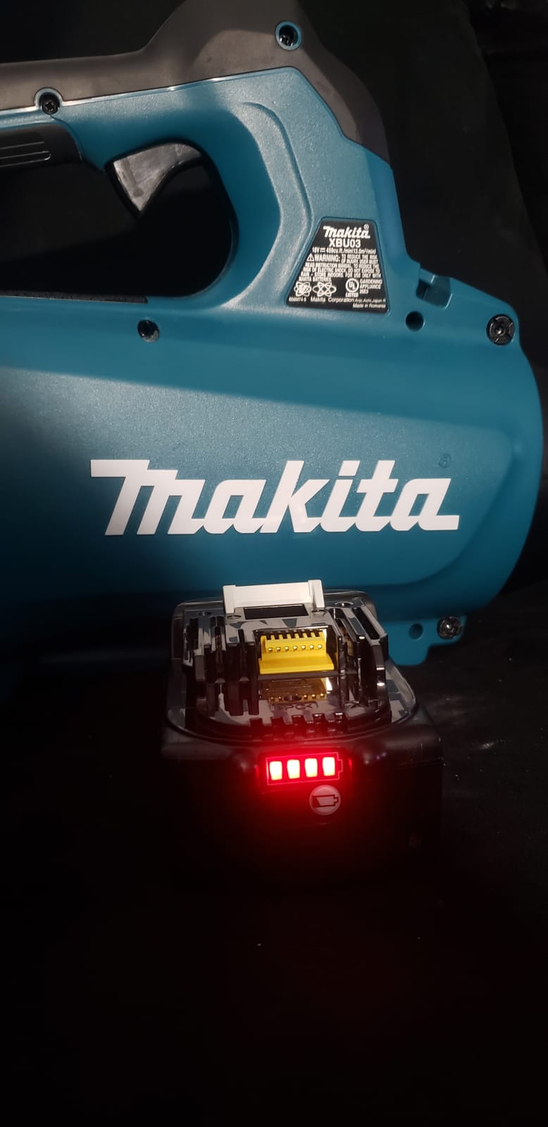 Makita XBU03SM1 18V LXT® Lithium-Ion Brushless Cordless Blower Kit (4.0Ah) customer photo 1