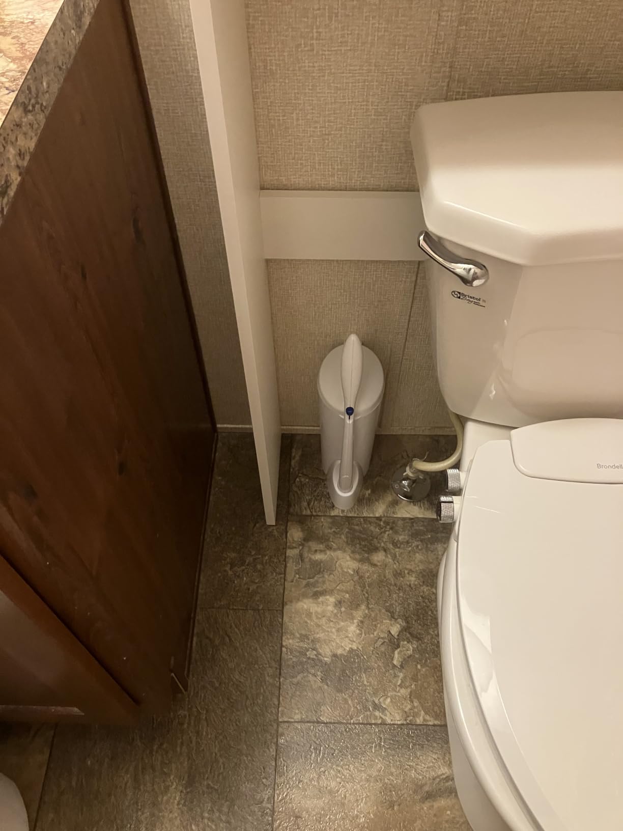 Clorox ToiletWand Toilet Cleaning Kit, 1 Starter Kit with 16 Refill Heads customer photo 2