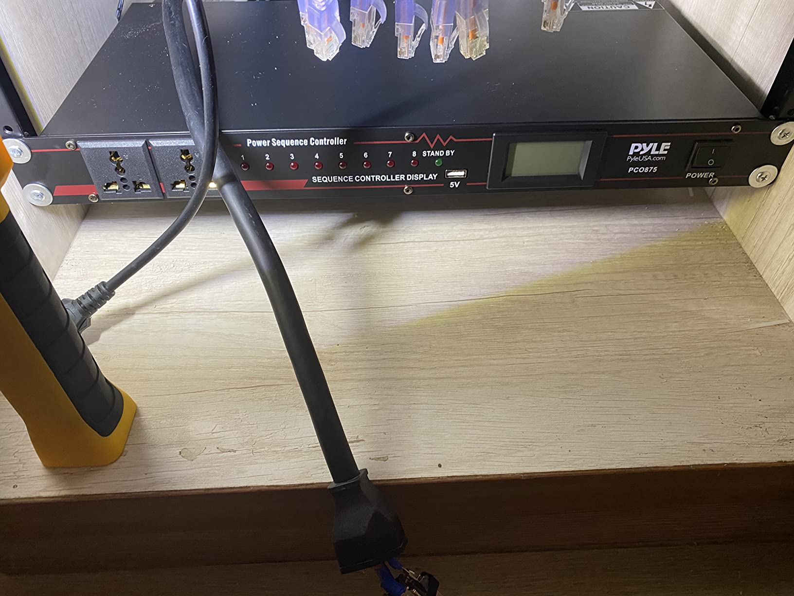 Pyle 10 Outlet Power Sequencer Conditioner - 13 Amp 2000W Rack Mount Pro Audio Digital Power Supply Controller Regulator w/Voltage Readout, Surge Protector, for Home Theater Stage/Studio Use - PCO875 customer photo 2