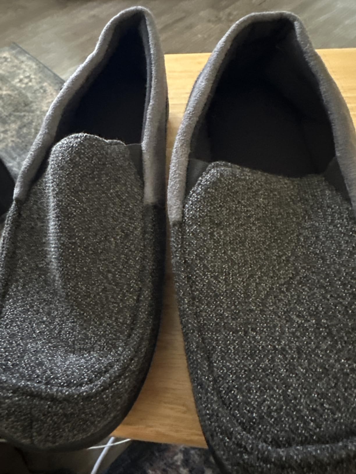 ULTRAIDEAS Men's Breathable Moc Slippers Memory Foam customer photo 2