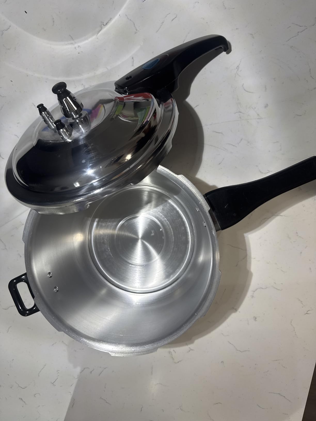 Barton 6.0 Quart Pressure Cooker Pot Release Valve Aluminum Canning Cooker Pressure Release Pot Stove Top Instant Fast Cooking Stovetop Pressure Canner Pot Gas Stoves, (5.67L) customer photo 1