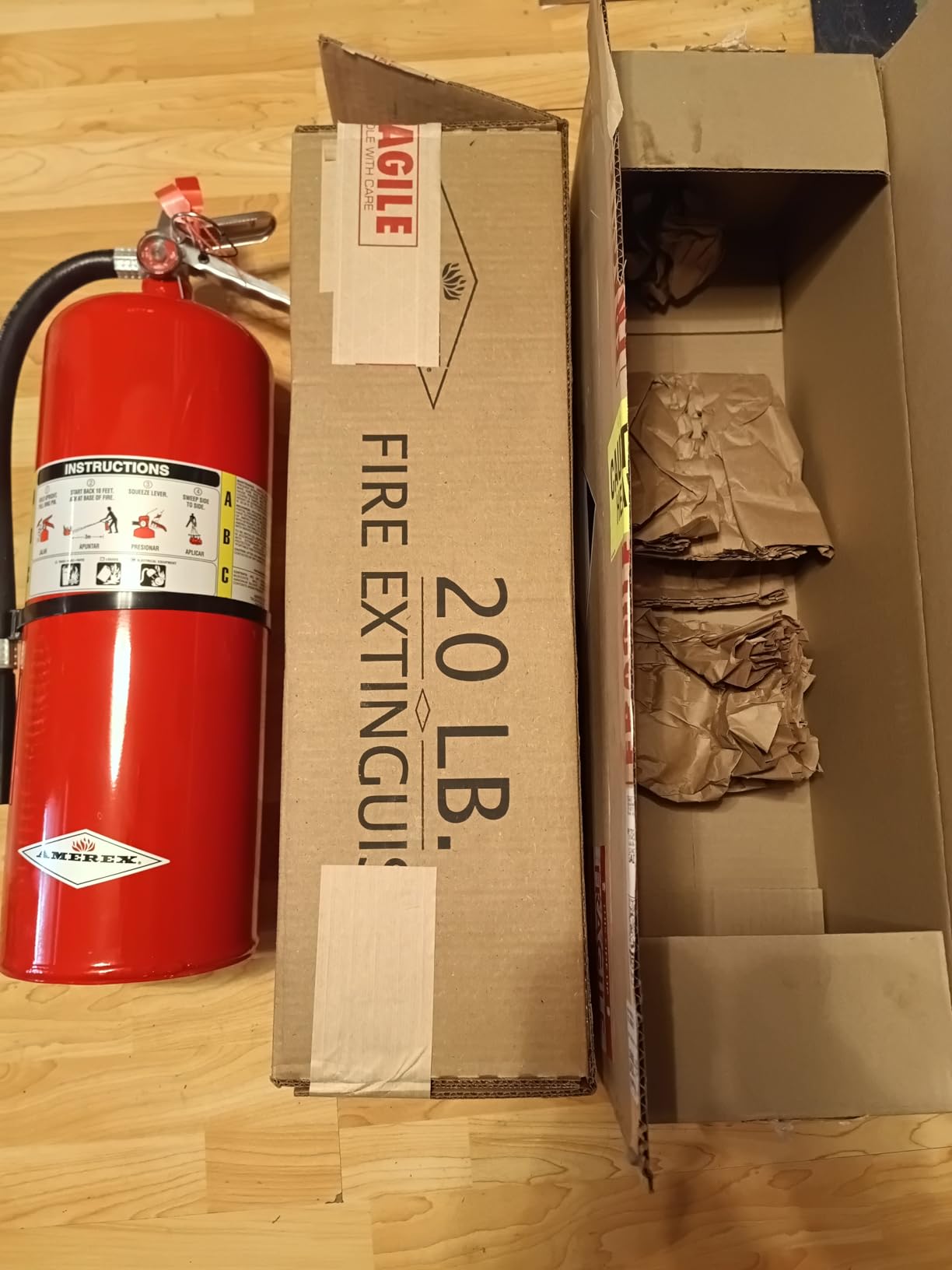 Amerex B417T, 2.5 Pound ABC Dry Chemical Class A B C Multi-Purpose 2.5 Pound Fire Extinguisher with Wall Bracket customer photo 1