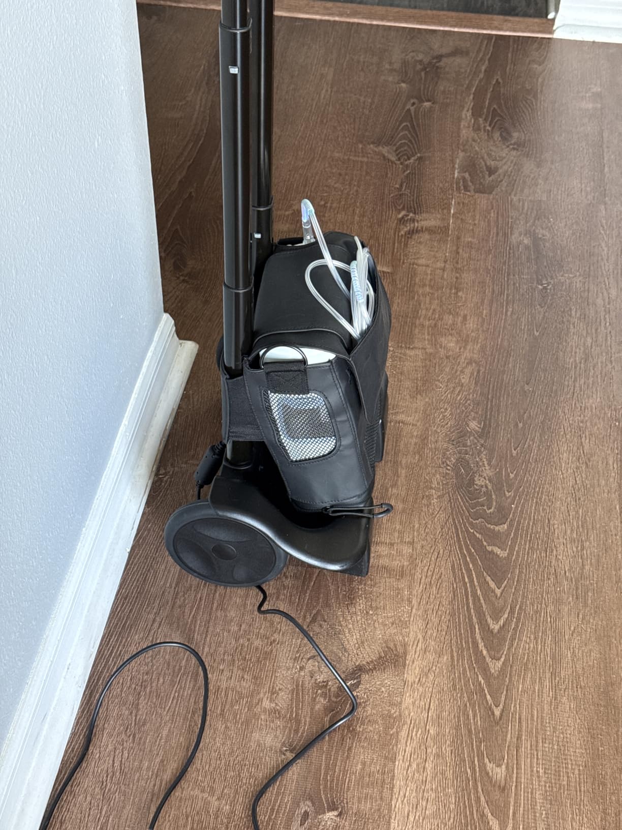 Inogen Cart - for the One G3, One G5 Rove 6 - Collapsible Carrying Cart - Oxygen Accessory customer photo 2