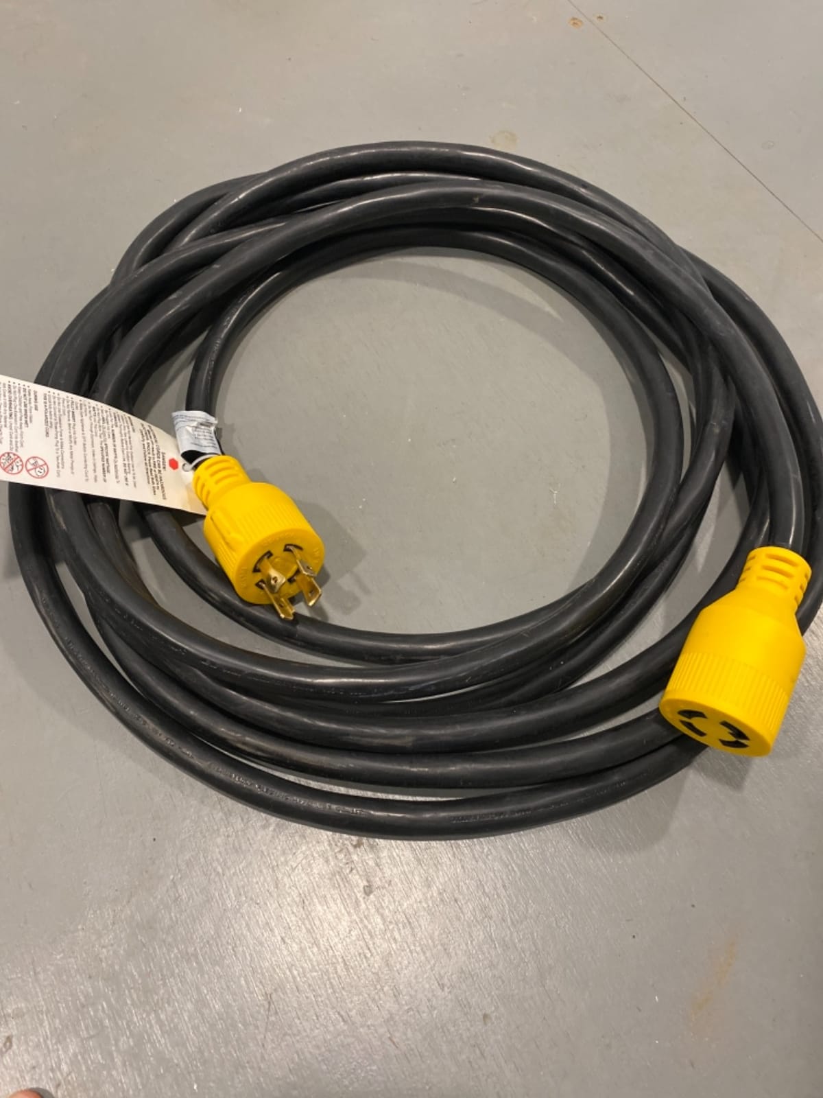 RVGUARD 4 Prong 30 Amp 25 Foot Generator Extension Cord, ETL Listed | NEMA L14-30P/L14-30R, 125/250V Up to 7500W, 10 Gauge SJTW customer photo 1