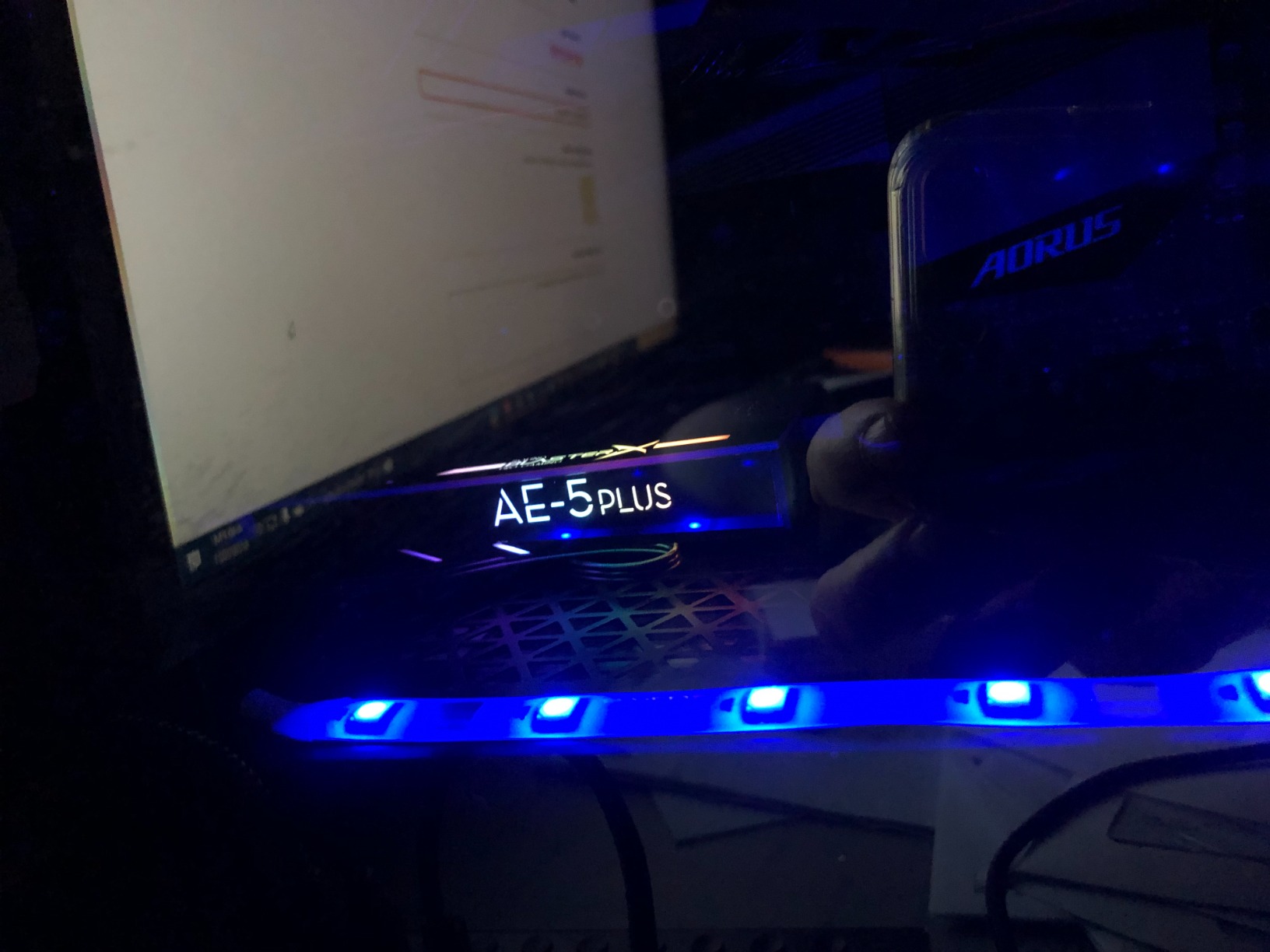 Creative Sound BlasterX AE-5 Plus SABRE32-class Hi-res 32-bit/384 kHz PCIe Gaming Sound Card and DAC with Dolby Digital and DTS, Xamp Discrete Headphone Bi-amp, Up to 122dB SNR, RGB Lighting System customer photo 2