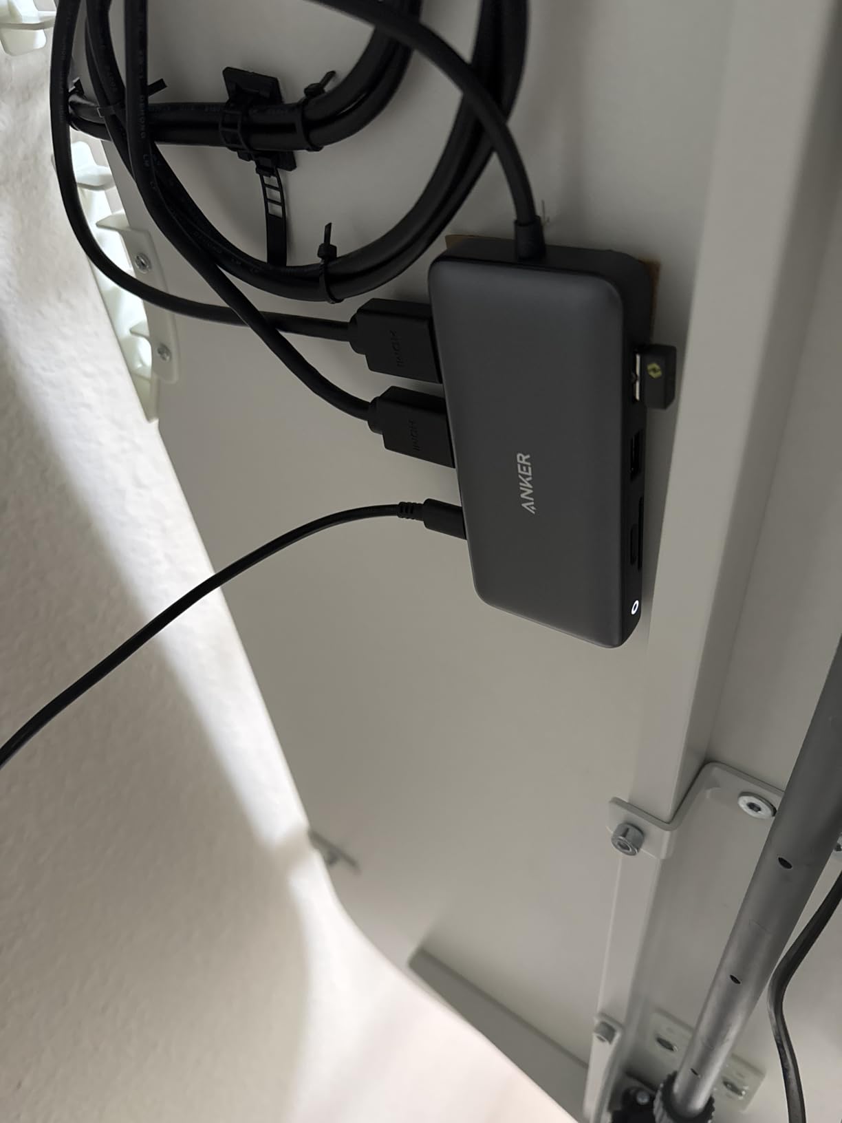 Anker Laptop Docking Station Dual Monitor, 8-in-1 USB C Hub with 4K HDMI customer photo 2