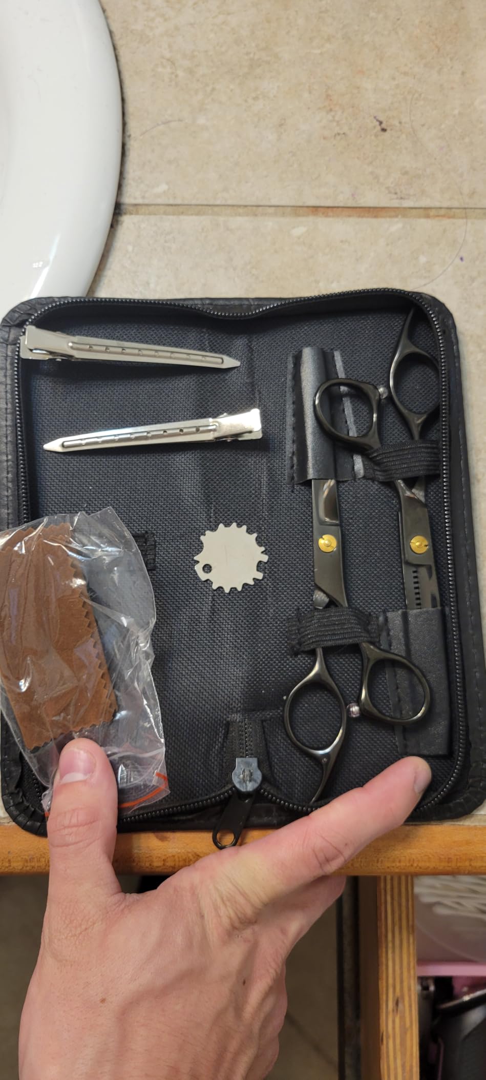 CIICII Hair Cutting Scissors Shears Kit, 6.7″ Barber Scissors Set (Black) customer photo 1