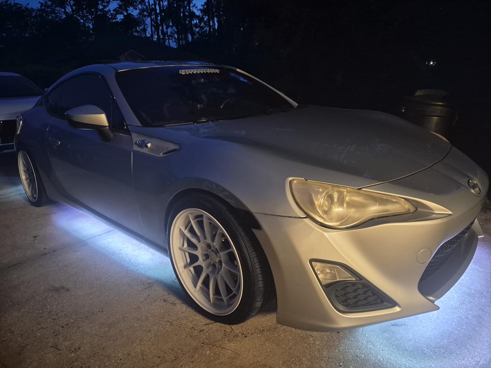 Govee Underglow Car Lights, 4pcs, RGBIC, Smart LED Lights, App Control customer photo 2