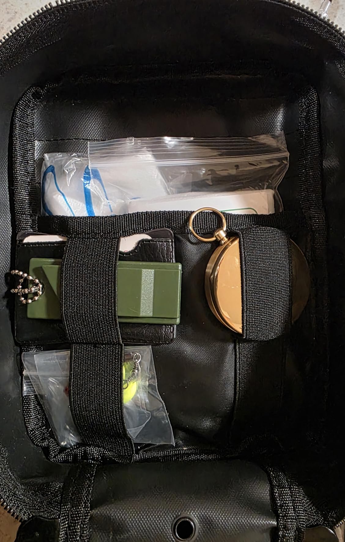 TAIMASI 238 Pcs Emergency Survival Kit with First Aid Kit and Molle Pouch customer photo 2