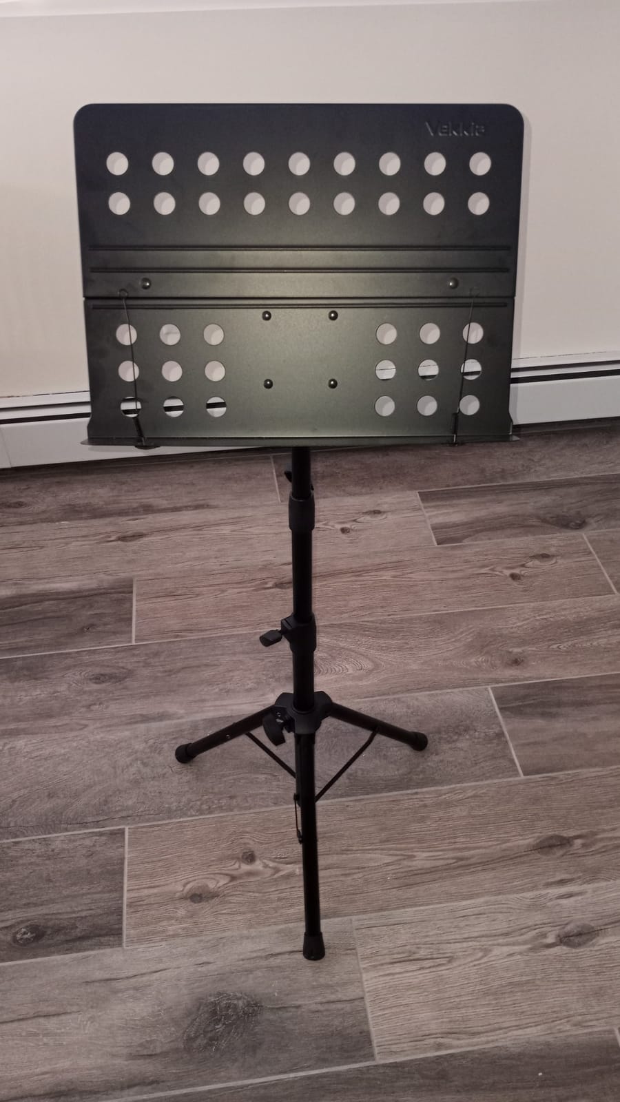 Vekkia Metal Professional Portable Perforated Sheet Music Stand | Folding Adjustable Holder/with Carrying Bag/Sturdy for Instrumental Performance, Band & Travel customer photo 2